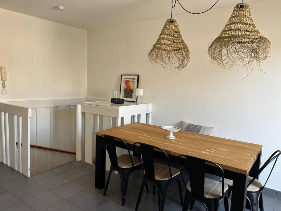 Superbe Appartement Avec Parking La Rochelle  Luaran gambar