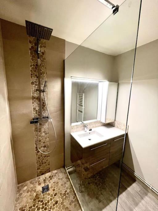 Superbe Appartement Avec Parking La Rochelle  Luaran gambar